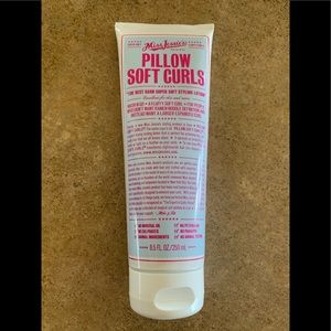 NEW PILLOW SOFT CURLS HAIR CREAM